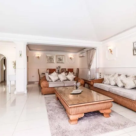 Beautiful 3 Bedroom Private Heated Pool Villa Callao Salvaje